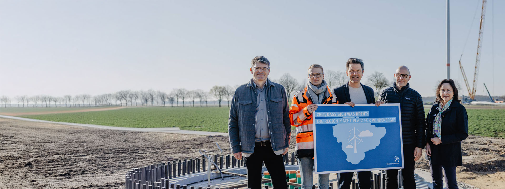 rbh-zeit-das-sich-was-dreht Foto vom Bau neuer Windkrafträder in der Region Hannover